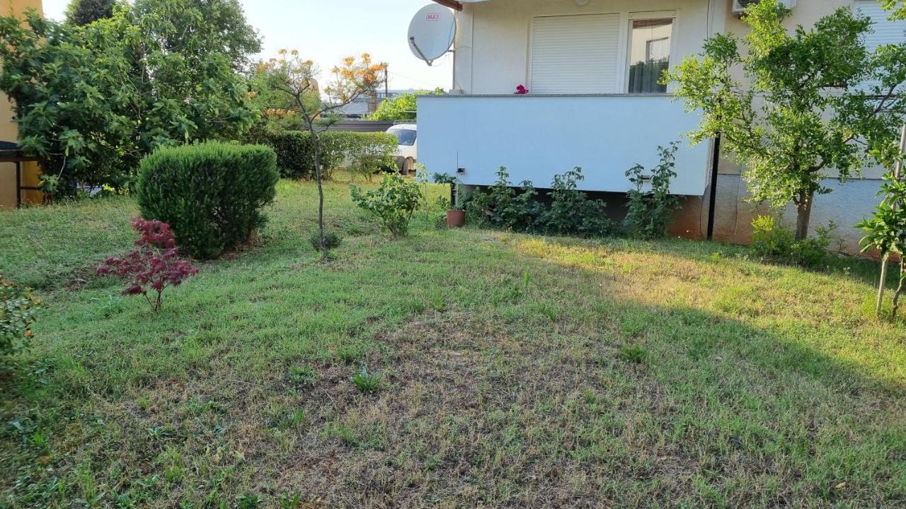 Apartman Ori Umago Esterno foto