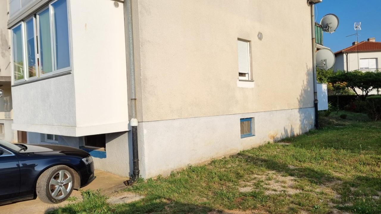 Apartman Ori Umago Esterno foto
