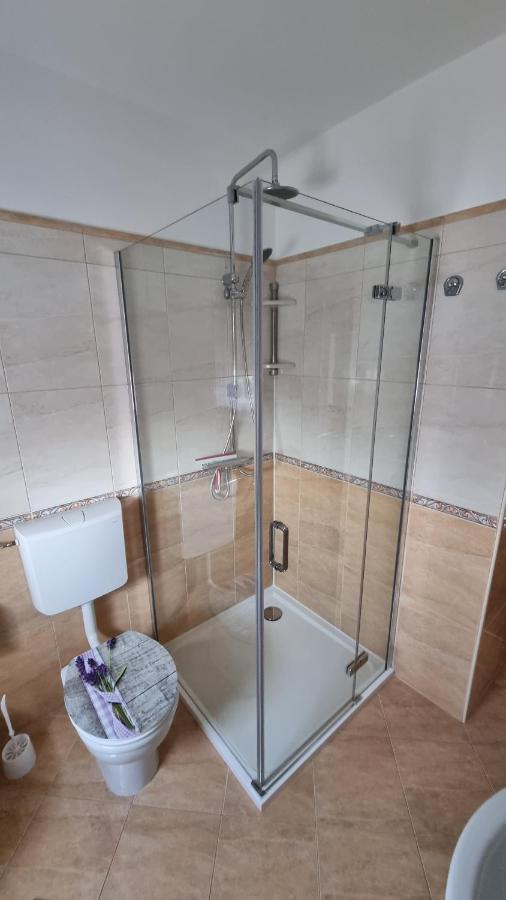 Apartman Ori Umago Esterno foto