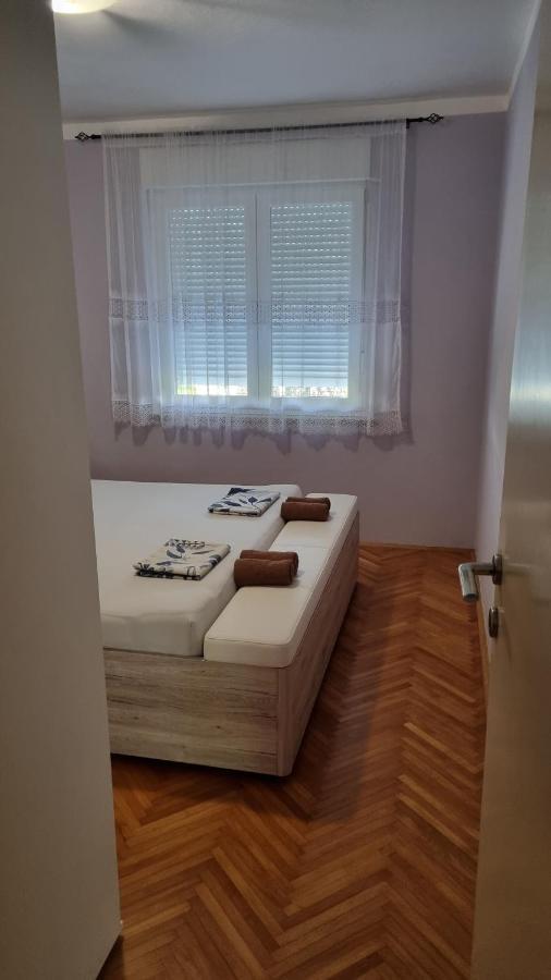 Apartman Ori Umago Esterno foto